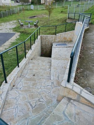 Spomen ploča Begovača — Fotografija 3 od 4