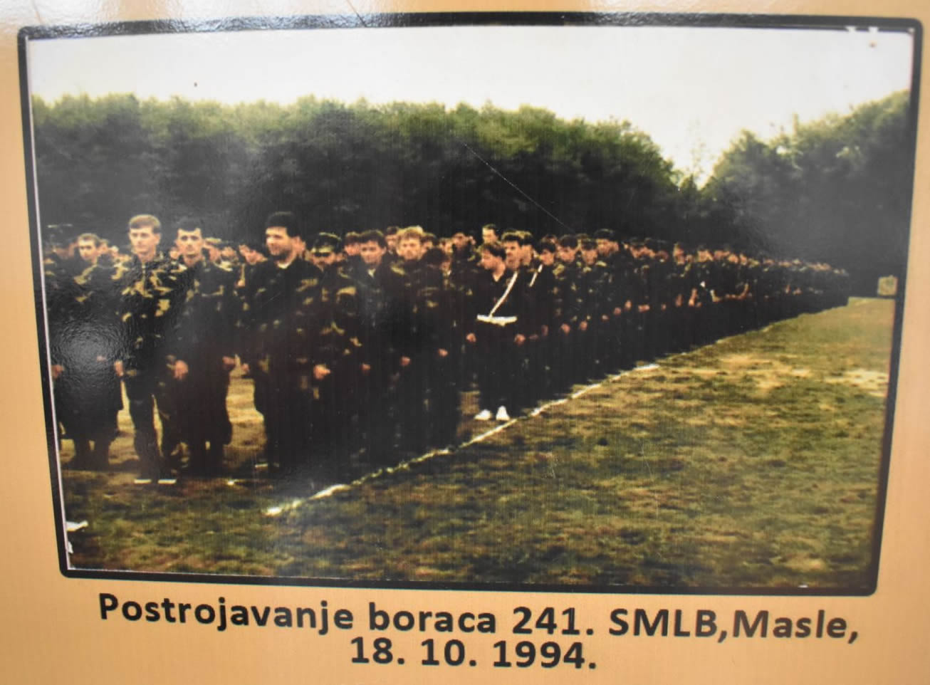 Postrojavanje boraca 241. SMLB